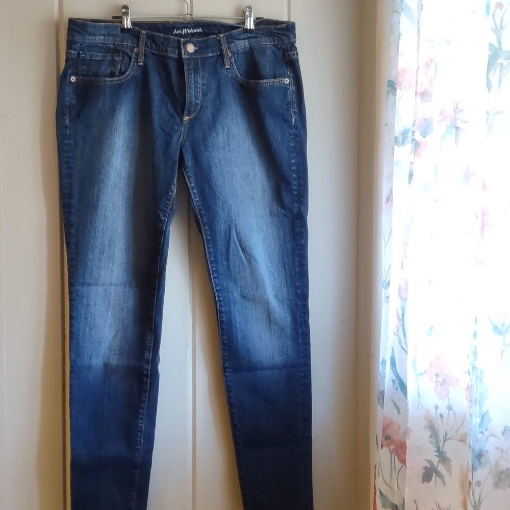 Driftwood Dark Wash Skinny Jeans